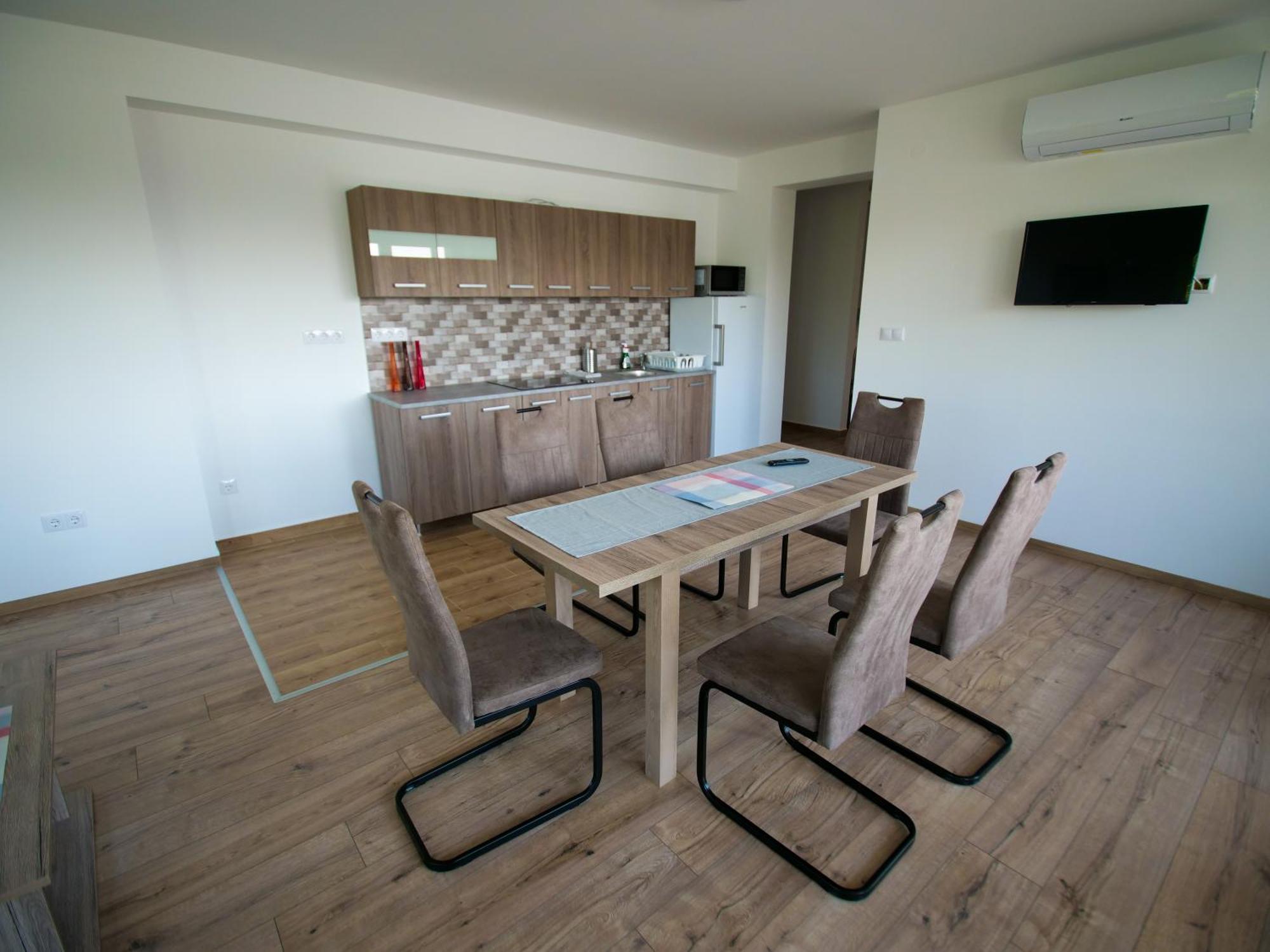 Апартаменти Zea Apartmanhaz Балатонфеньвеш Екстер'єр фото