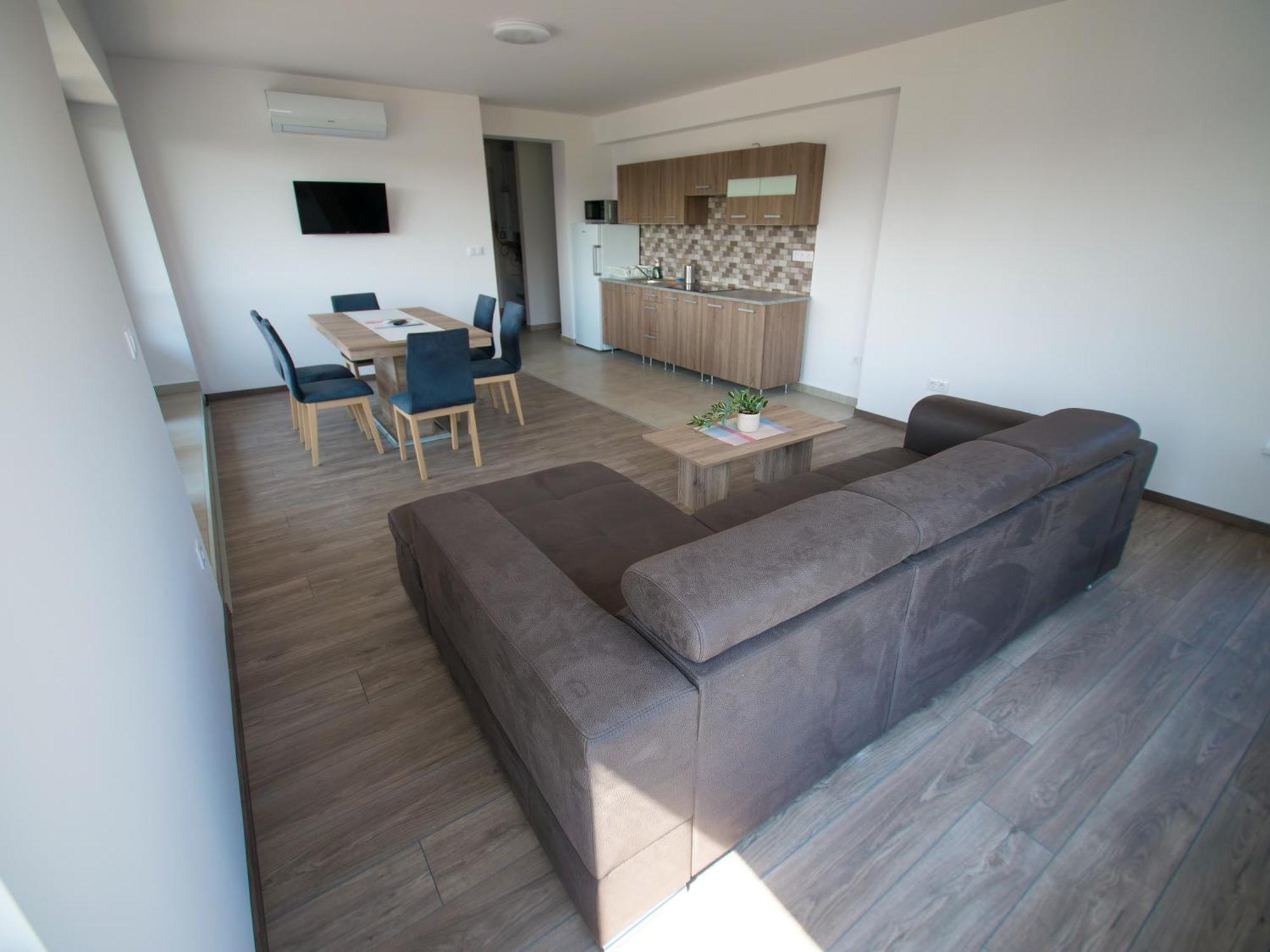 Апартаменти Zea Apartmanhaz Балатонфеньвеш Екстер'єр фото